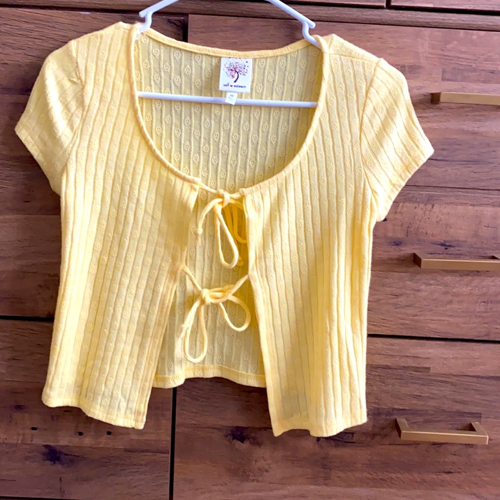 Tie-front cardigan yellow